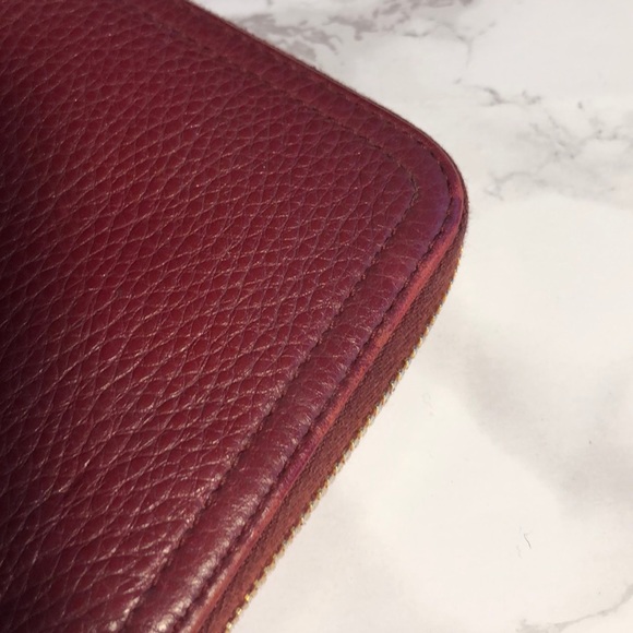 AUTHENTIC. Prada Saffiano Wallet in red - Picture 6 of 10